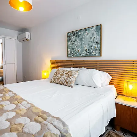 Castillo De * Marbella